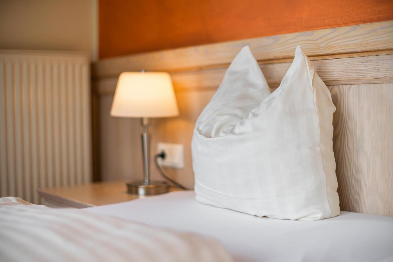 Hotel Parks Velden am Woerthersee Ngoại thất bức ảnh